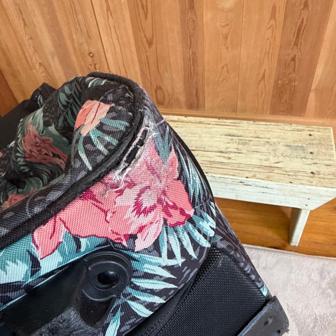 VOLCOM 花柄 キャリーカート