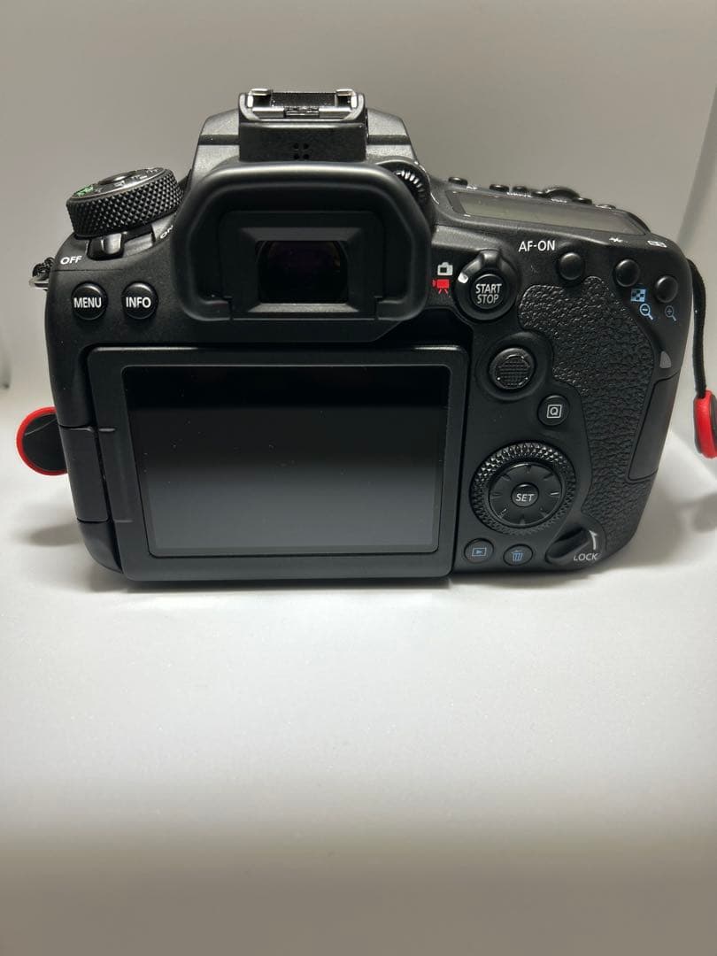 Canon EOS 90D ボディ 箱付 付属品あり 防湿庫保管 動作確認済
