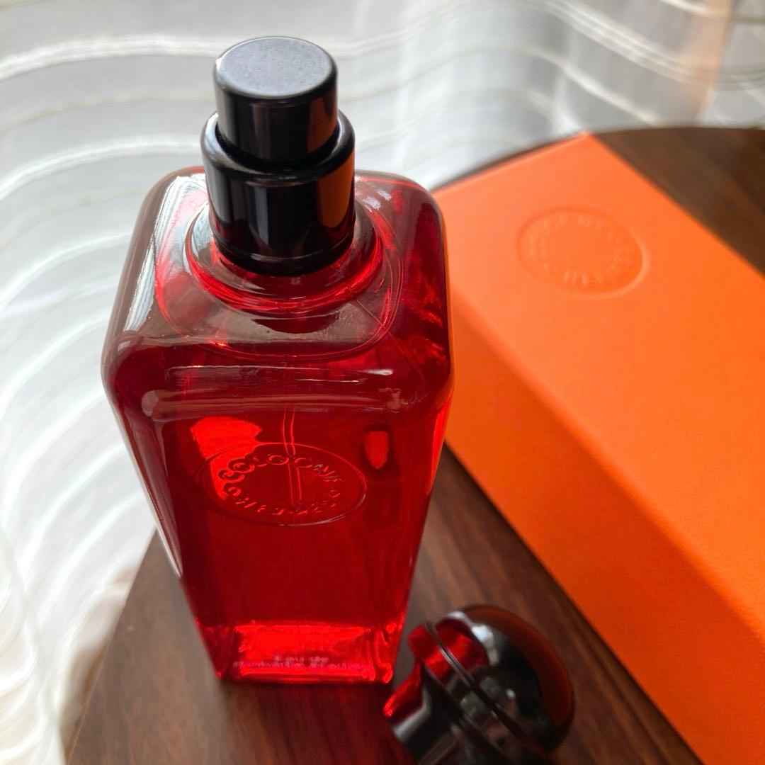 香水(女性用) HERMES Eau de rhubarbe ecarlate 100ml