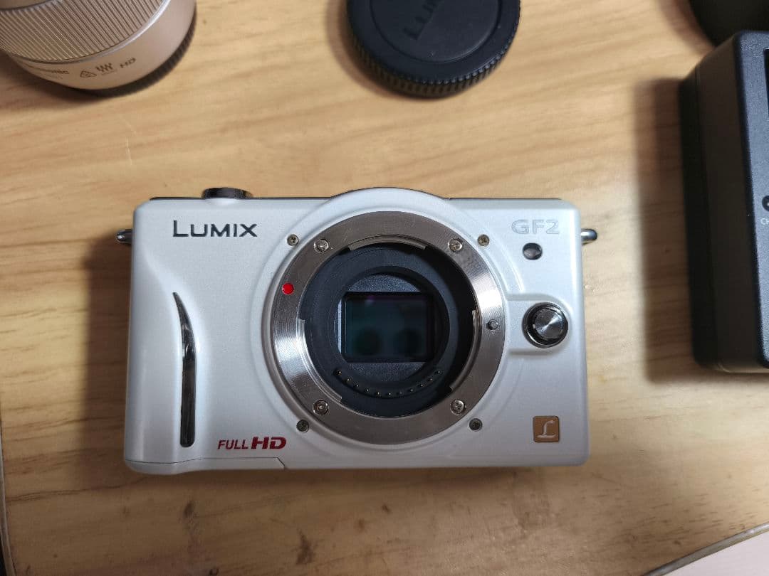 LUMIX DMC-GF2　LUMIX G 25mm F1.7 ASPH