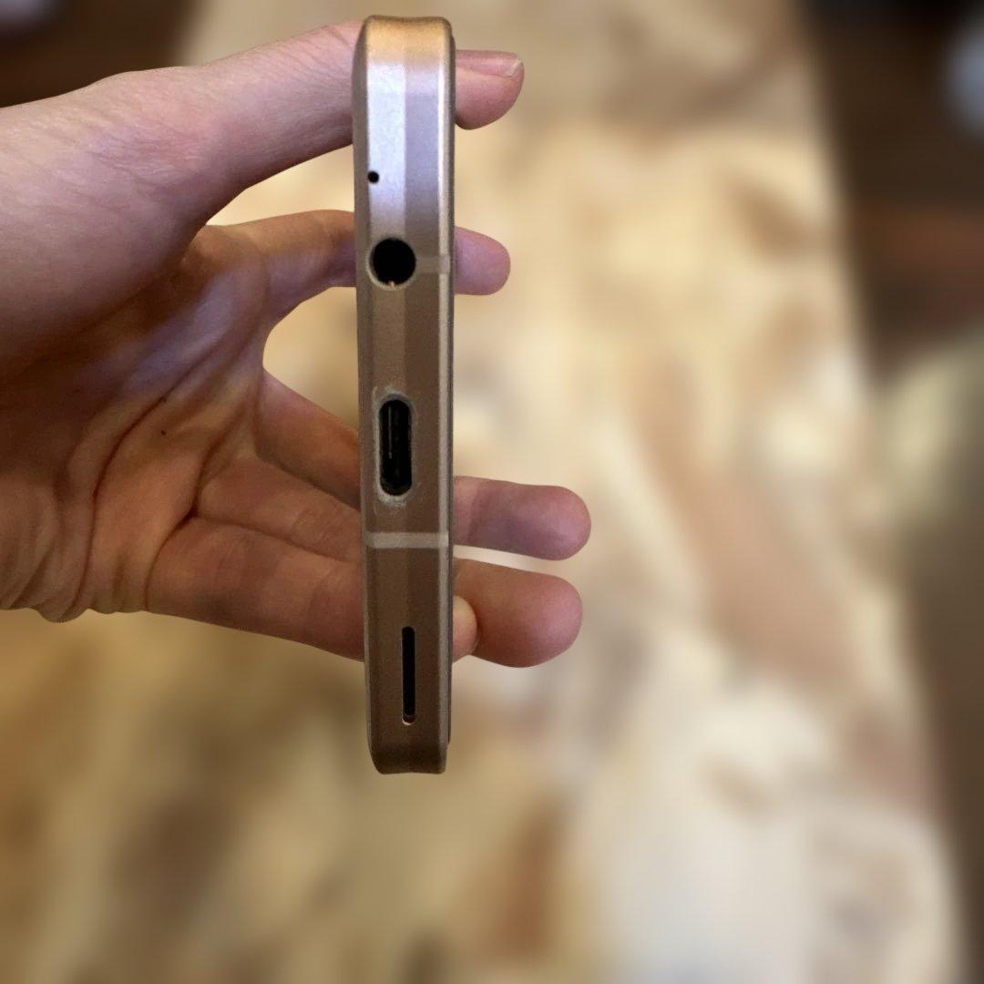 AQUOS sense6s SHG07 SIMフリー SHARP