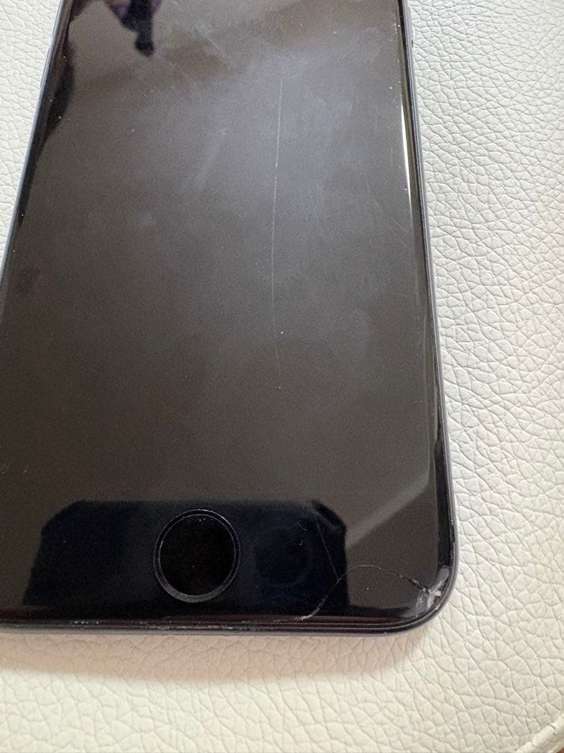 Apple iPhone8 64GBスペースグレイ　82% SIMロック解除済！