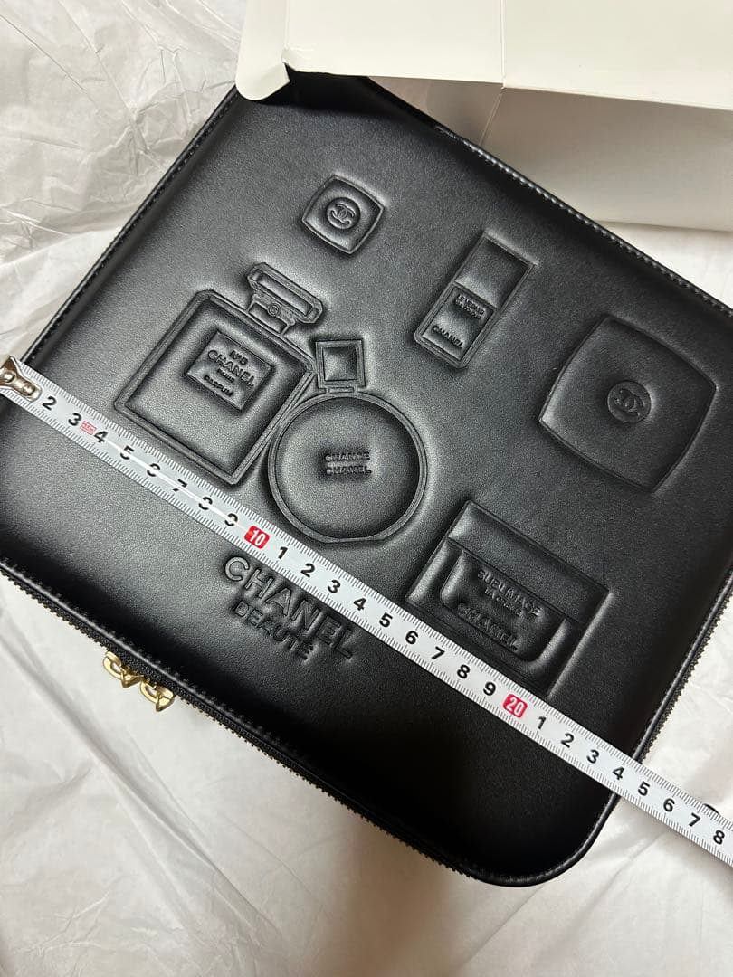 シャネル　ノベルティ　化粧箱 メイクボックス