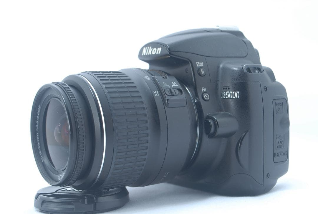 Nikon D5000 レンズキット 18-55mm 一眼レフ 初心者おすすめ