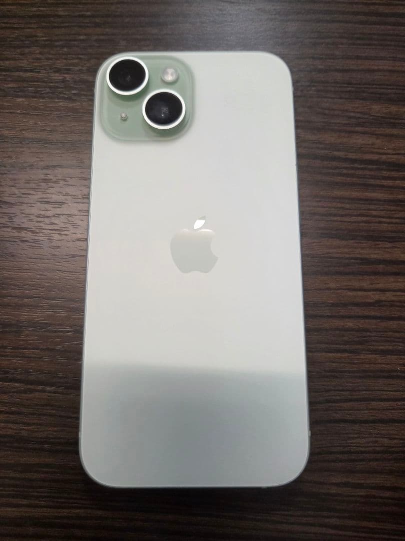 【美品】iPhone15 256GB グリーン