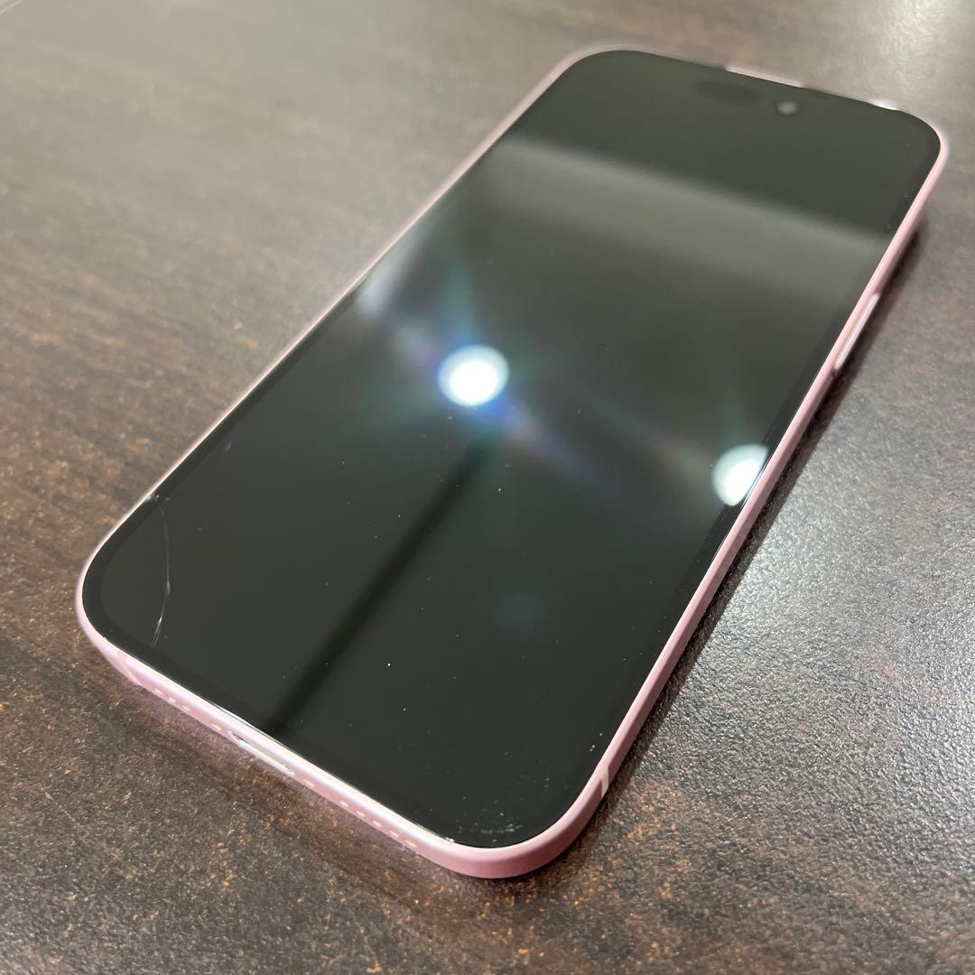 【期間限定】 iPhone 15 256GB ピンク SIMフリー 画面ヒビあり