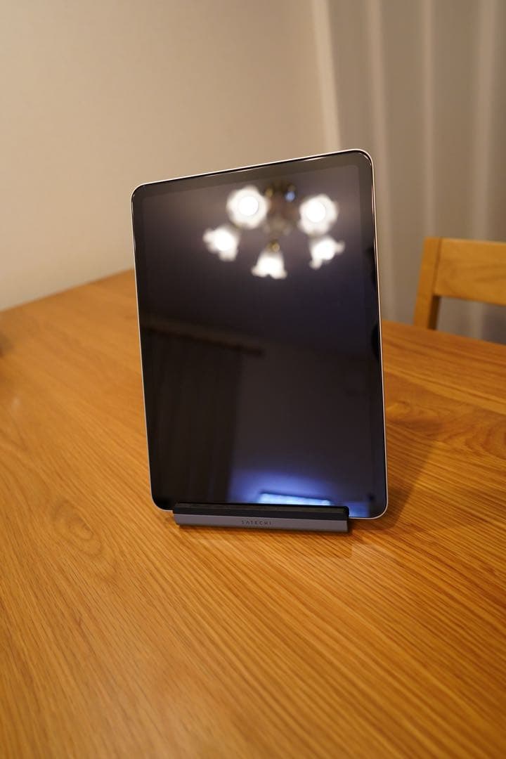 iPad Air M1 Wi-Fi 64GB - スターライト（第5世代