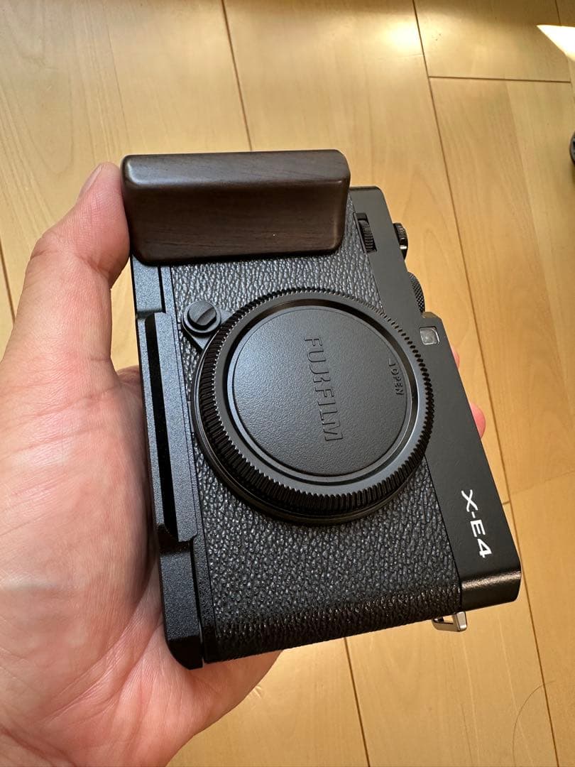 FUJIFILM X-E4 本体と付属品一式