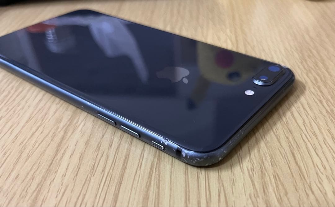 iPhone8plus 箱付き本体(アクセサリ無し)