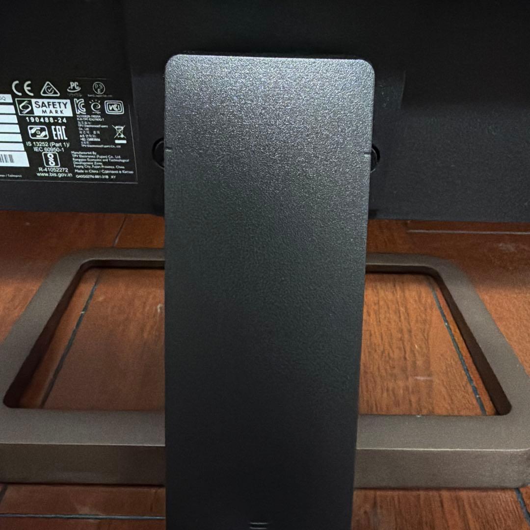 BenQ（ベンキュー）の27インチ ゲーミングモニター EX2780Q