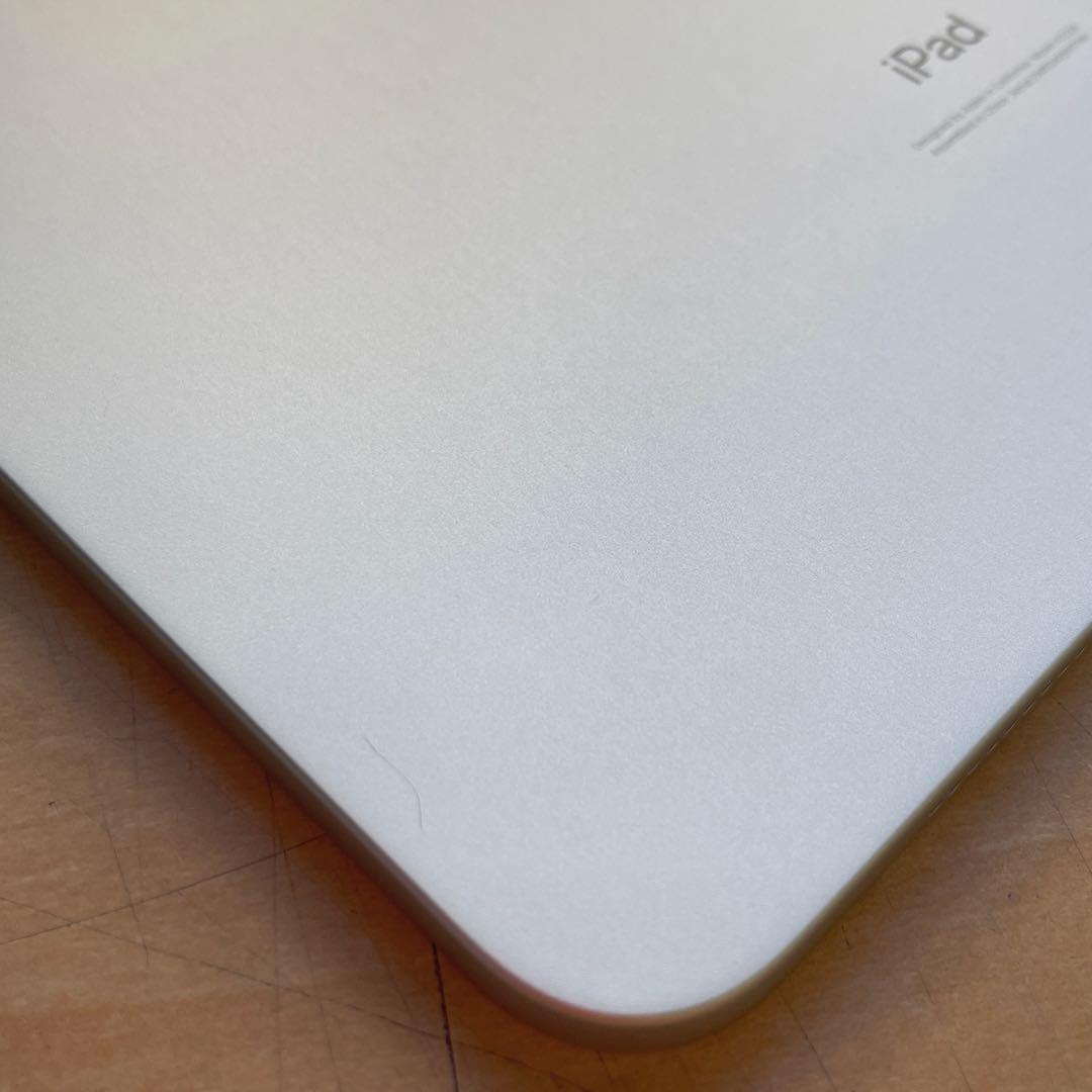 iPad Pro 11インチ　第2世代　シルバー　128GB 超美品　#2