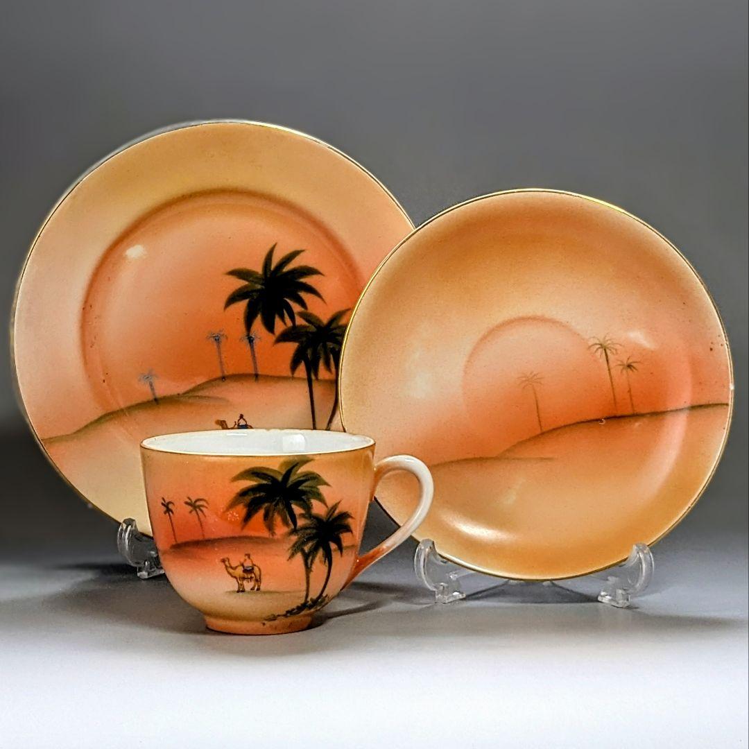 オールドノリタケ美品！金彩砂漠風景画 トリオセット　カップ＆ソーサー　プレー卜