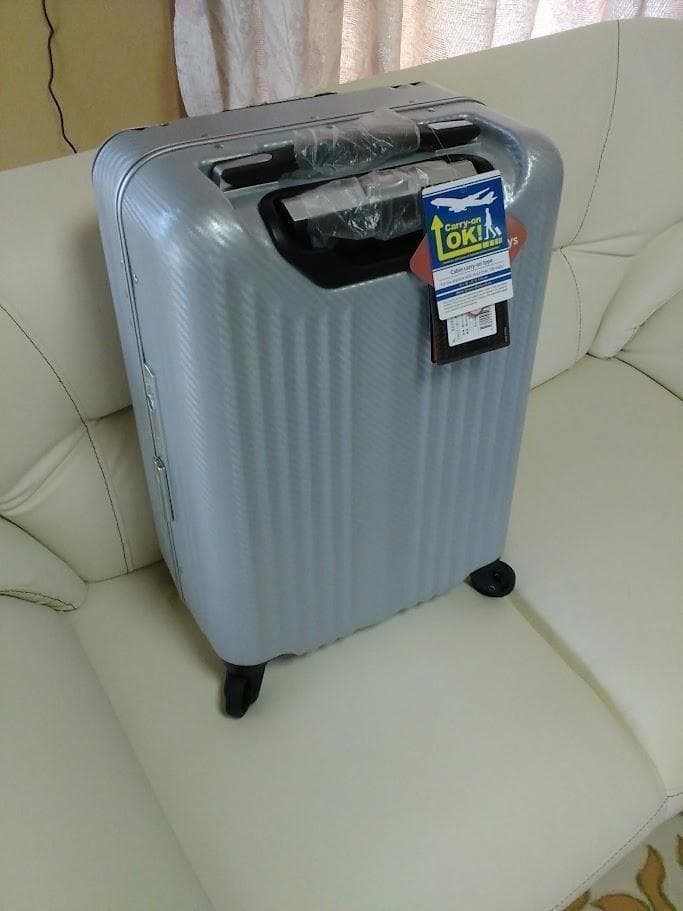 ☆新品☆未使用品☆　レジェンドウォーカー・スーツケース（6209-50）シルバー