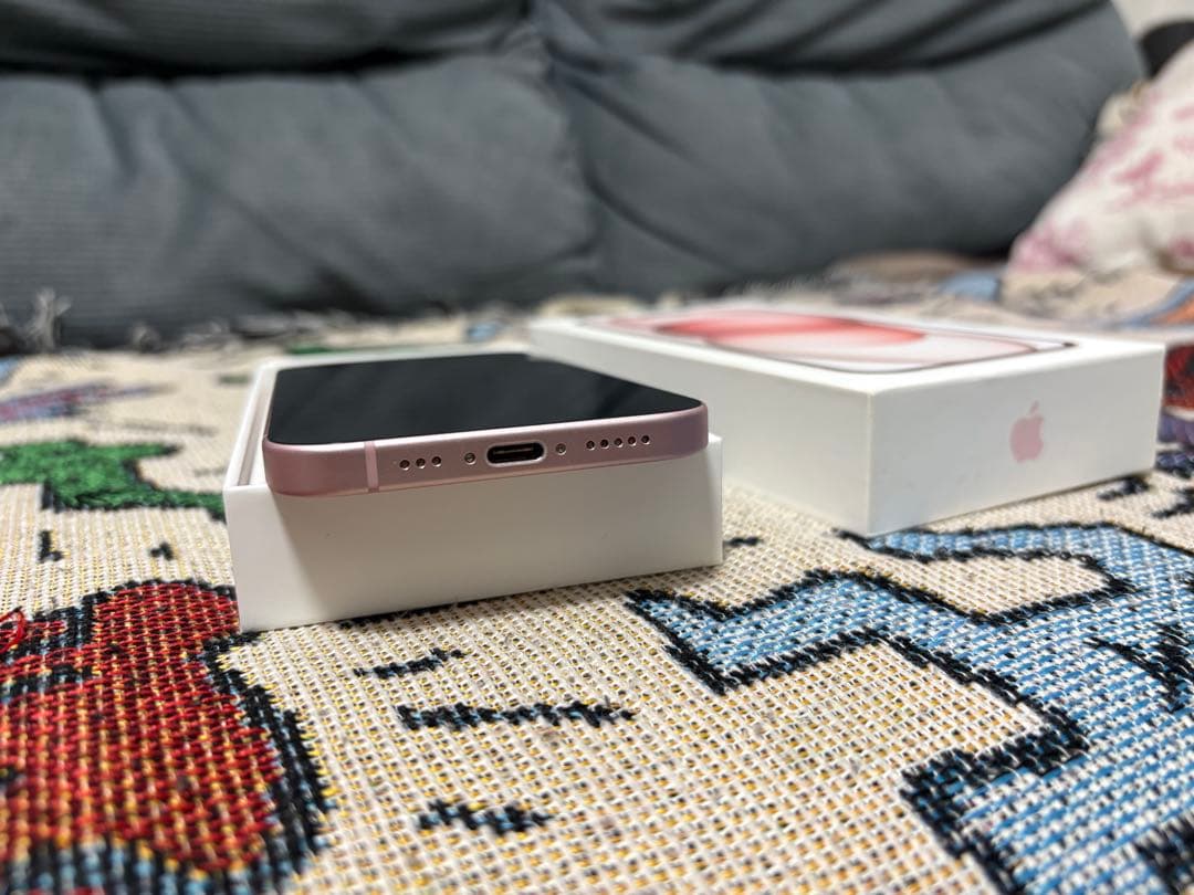 美品^^iPhone 15 128gb ピンクSIM FREE