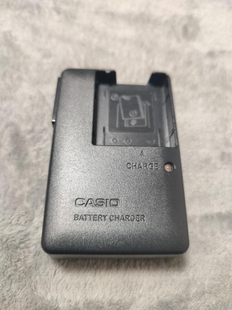 CASIO EXILIM EX-Z270 コンパクトデジタルカメラ