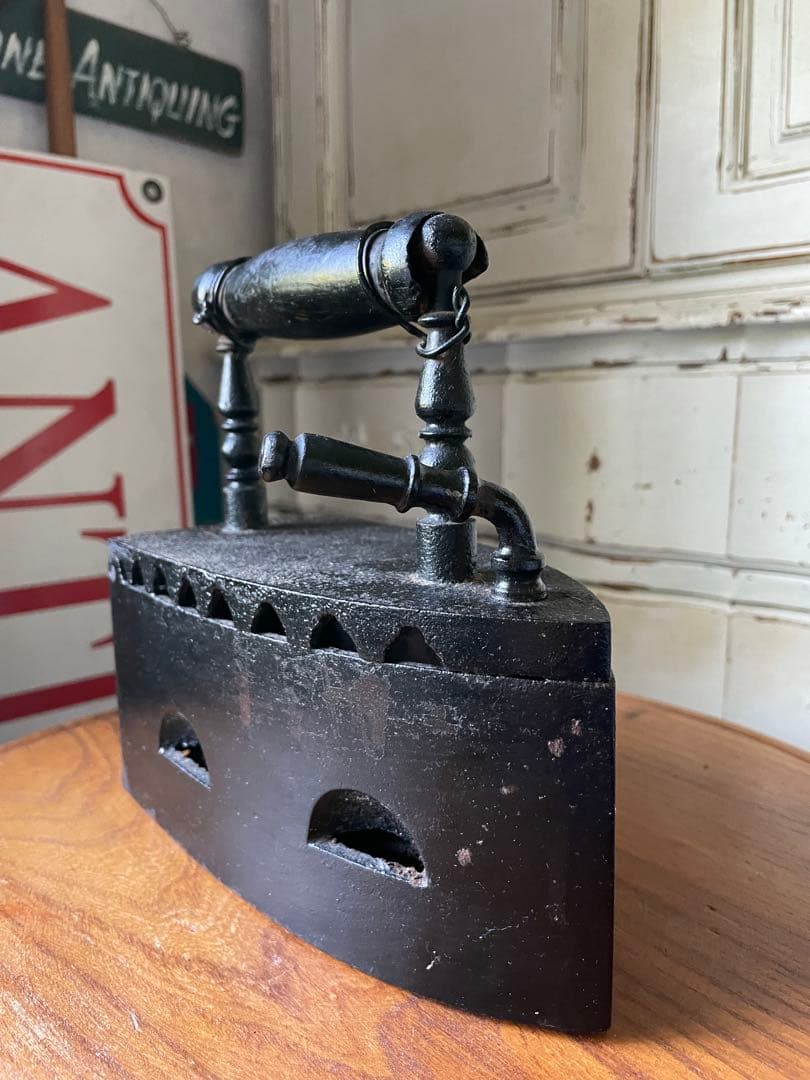 フランス　アンティーク　アイロン　アイアン　ドアストッパー　100年　シャビー