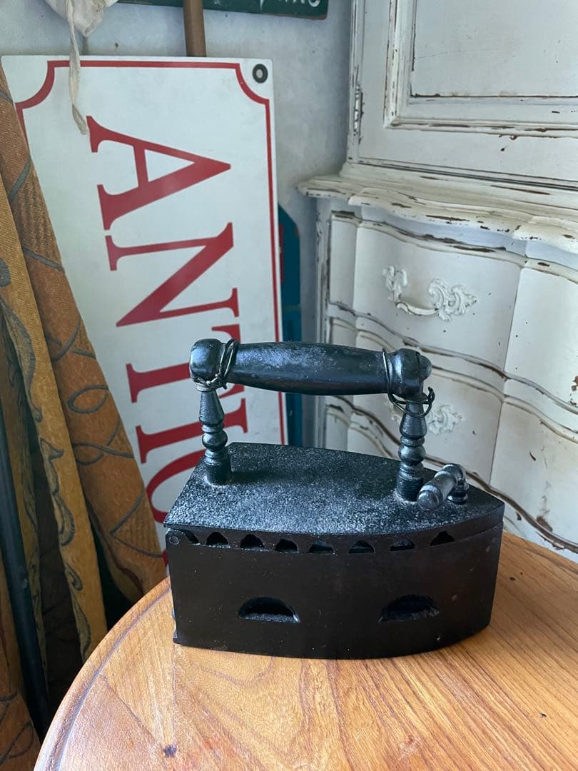 フランス　アンティーク　アイロン　アイアン　ドアストッパー　100年　シャビー