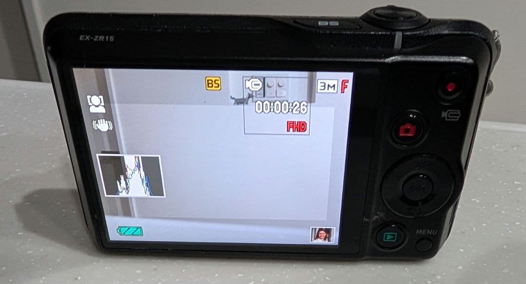 CASIO EXILIM 7倍ズーム デジタルカメラ