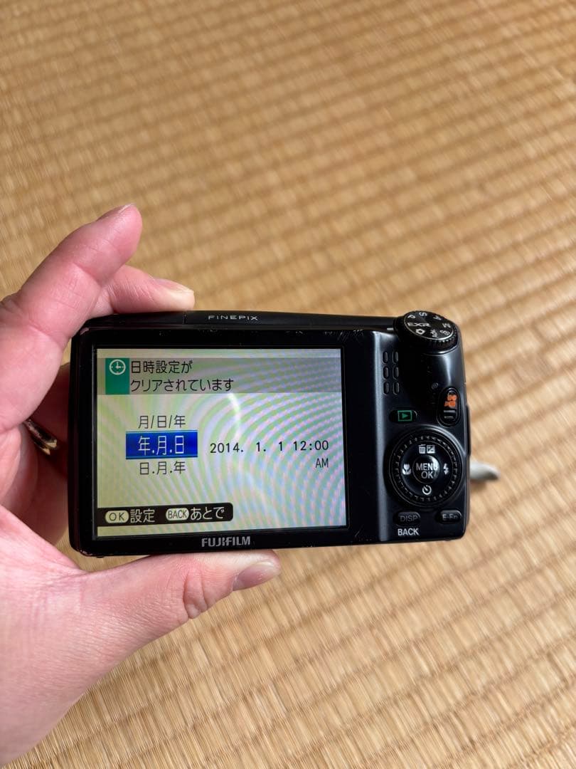 デジタルカメラ FUJIFILM FINEPIX F1000EXR