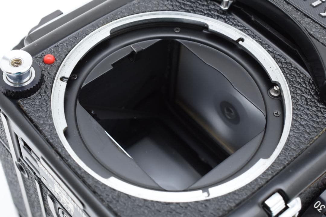 マミヤ　Mamiya M645 中判フィルムカメラボディ①