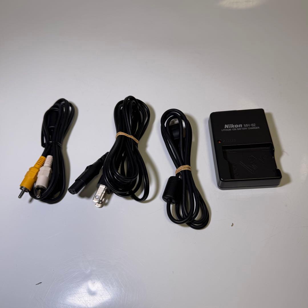 【希少・完動品】　Nikon COOLPIX S52c 付属品多数　動作確認済