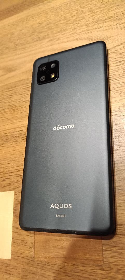docomo AQUOS sense6 ブラック