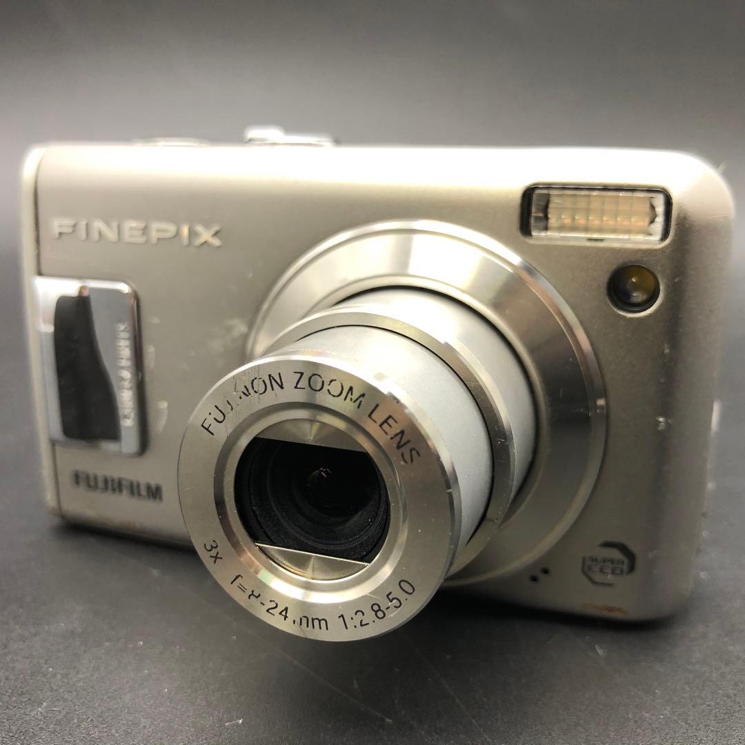 FUJIFILM FinePixF31fd デジタルカメラ　xDカード付き