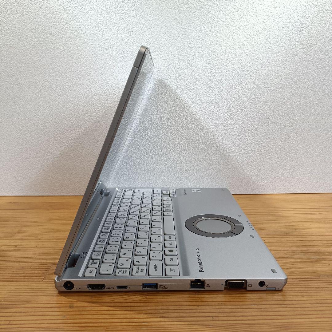 ノートPC 10世代 Corei7 SSD メモリ16GB Windows11