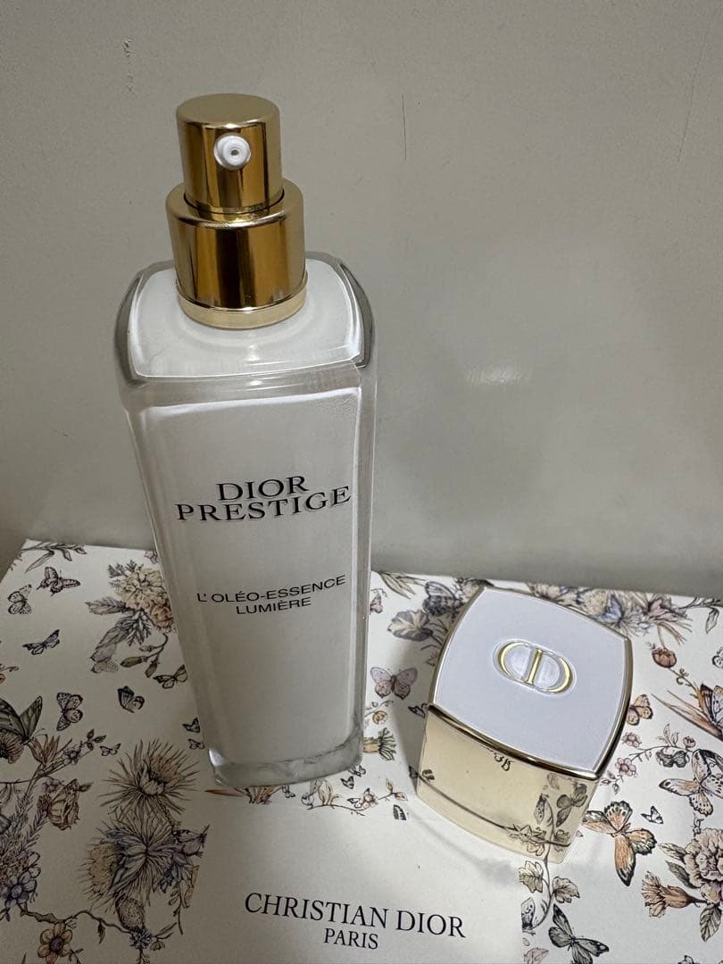 美品！ディオール　プレステージ　ホワイトオレオローションルミエール　150ml