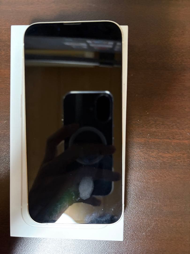 ばおApple iPhone 13 ホワイト 本体