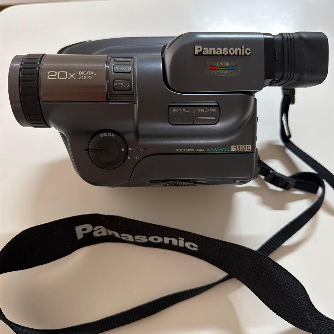 Panasonic NV-S100 VHS-C ビデオカメラ