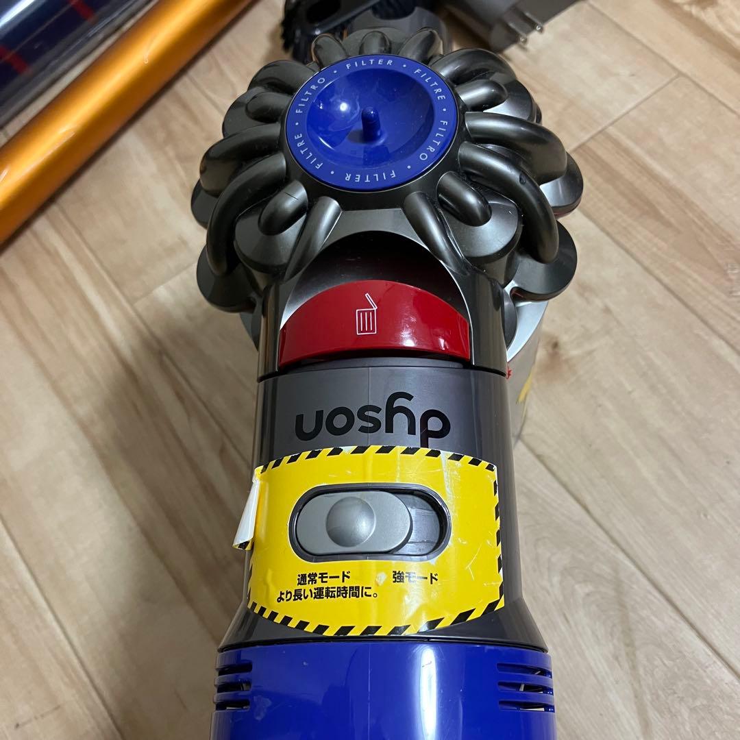 ダイソン掃除機 V8 本体 コードレスクリーナー