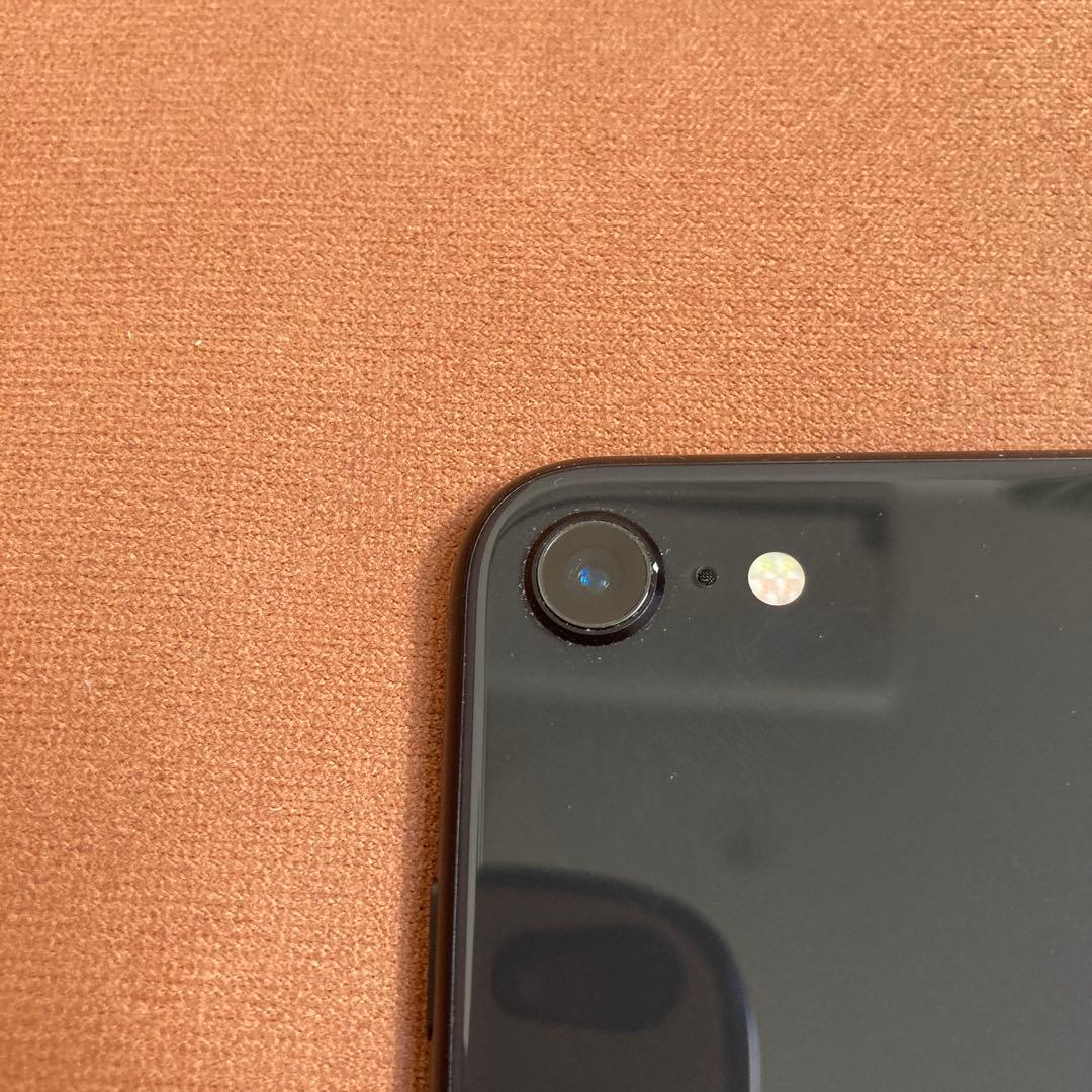 787【早い者勝ち】iPhoneSE2 第2世代 64GB SIMフリー☆