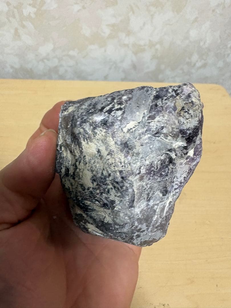 ブラジル産大きな天然アメジスト結晶988g 紫水晶 ルース加工用のお品高品質