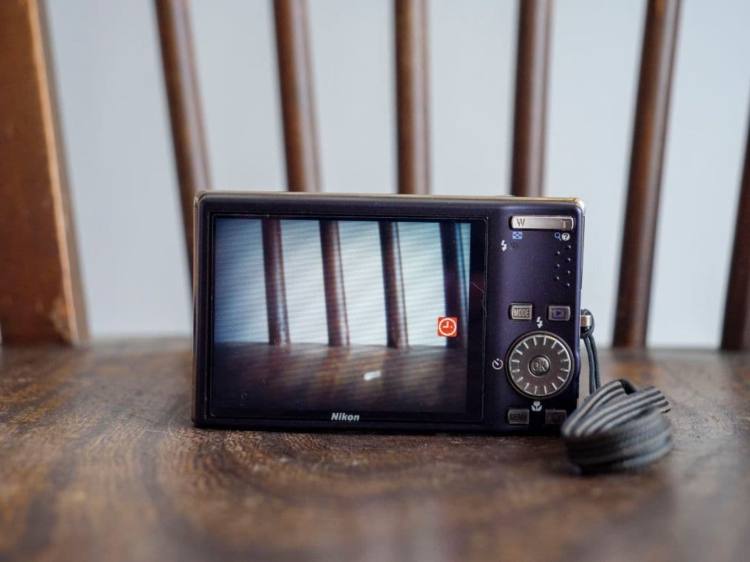 nikon　ニコン　coolpix s610 オールドコンデジ