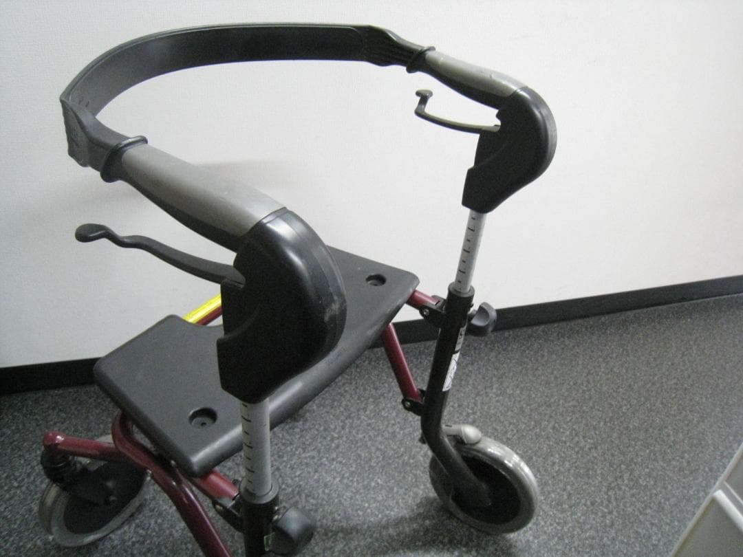 シルバーカー ウォーキー DOLOMITE MELODY 歩行車 軽量
