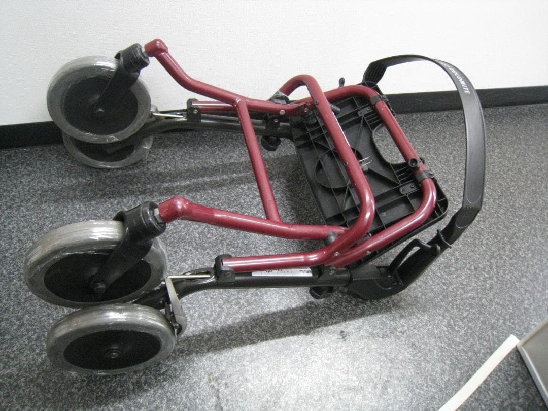 シルバーカー ウォーキー DOLOMITE MELODY 歩行車 軽量