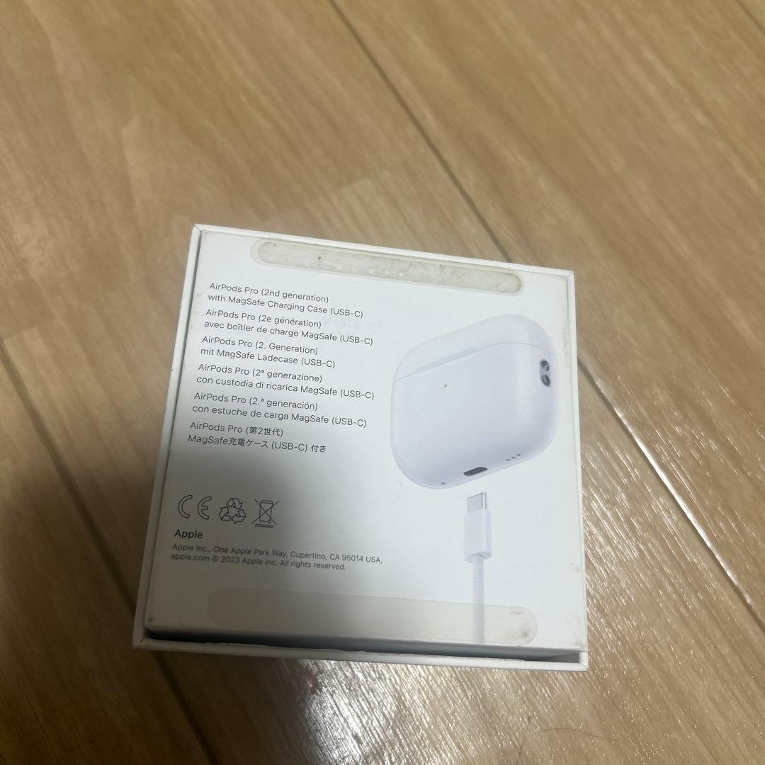 g*o様 正規品AirPods2世代本体 ホワイト 充電ケース付き箱付き