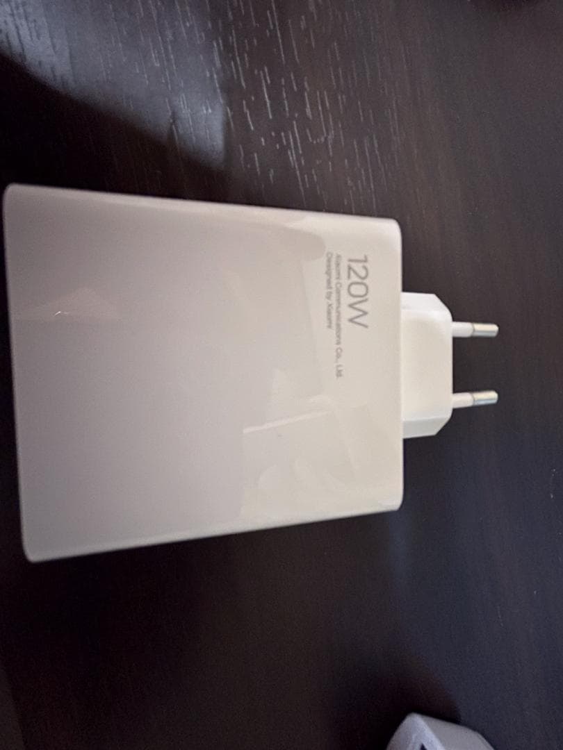 POCO F4 GT スマートフォン 本体 充電器付き