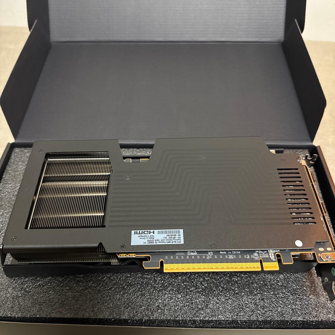 グラフィックボード・グラボ・ビデオカード XFX Radeon RX 9060 XT OC 16GB