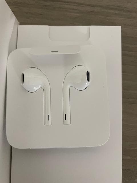 Apple iPhone7(128GB) 赤
