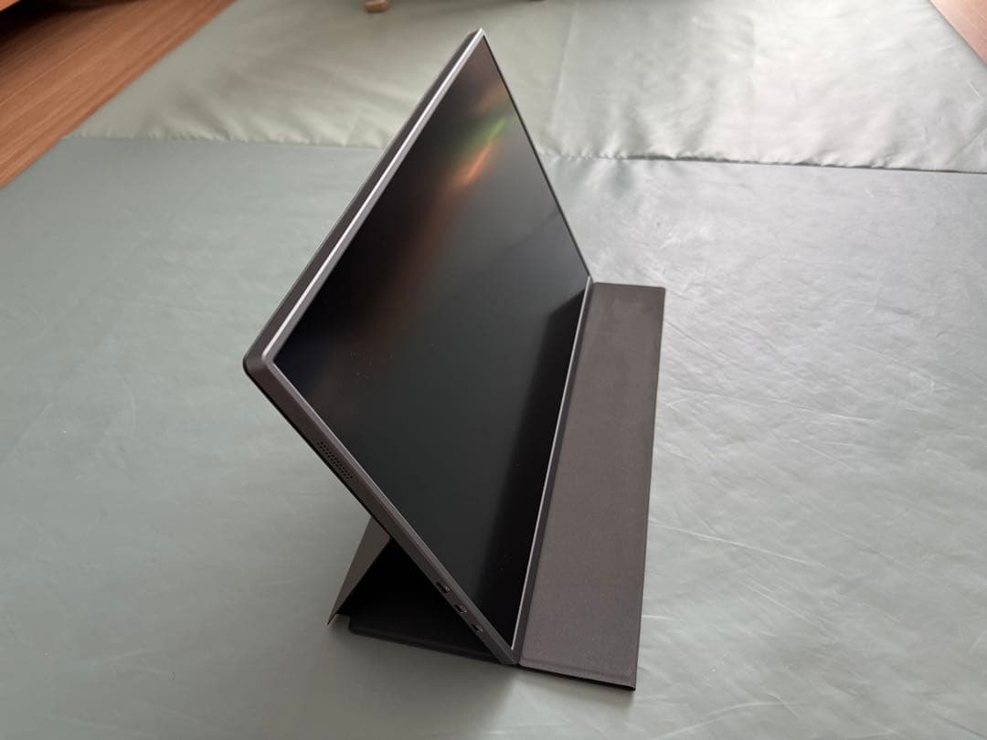16インチ　4Kモバイルモニター