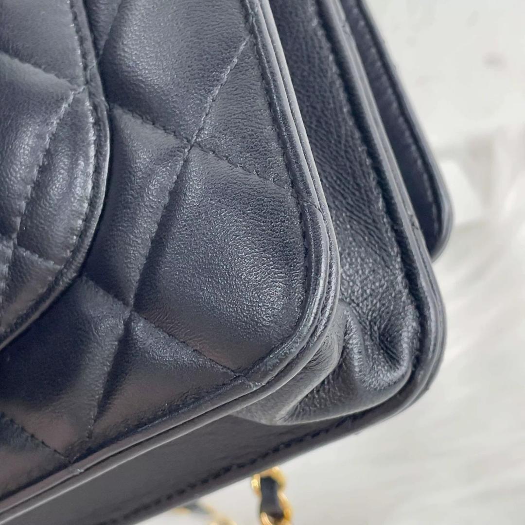 CHANEL チェーンウォレット