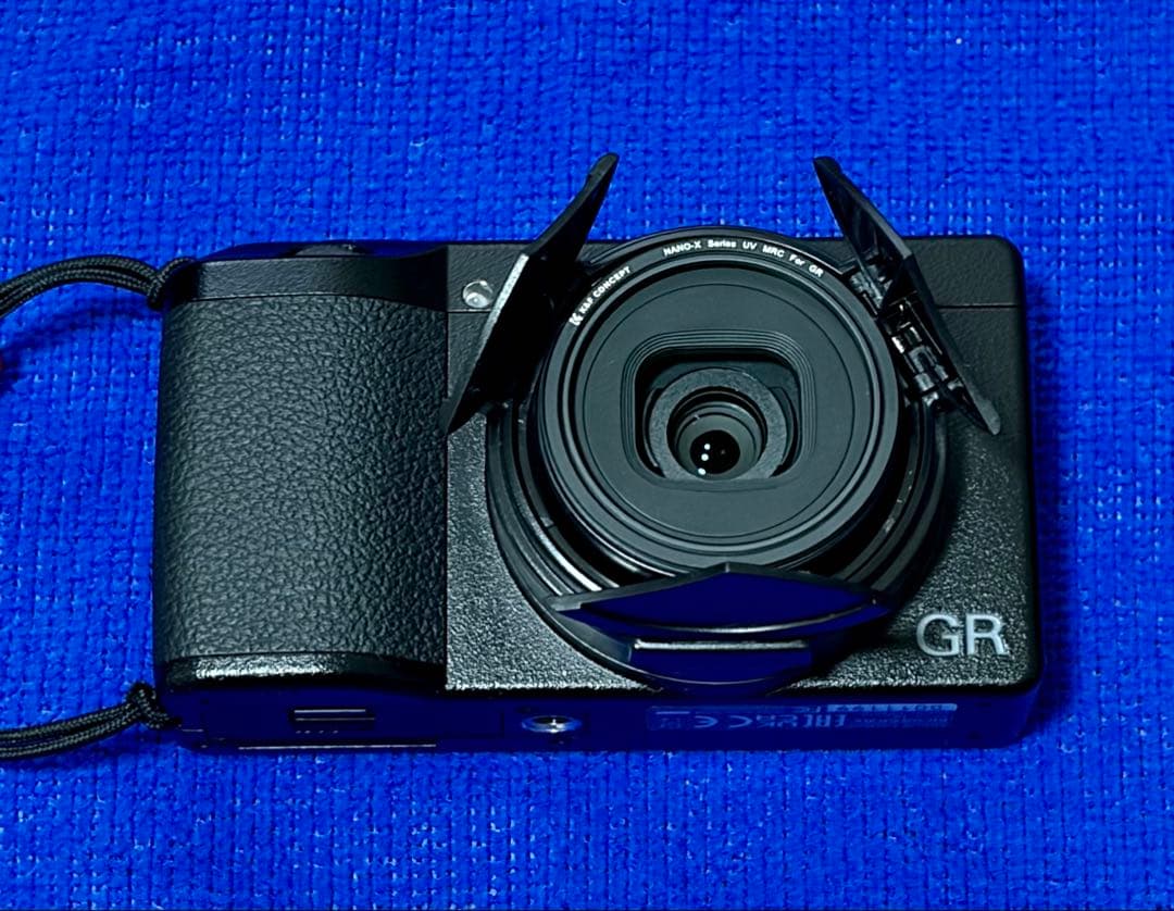 RICOH GR 3 X 保護フィルター、予備バッテリー、自動開閉キャップ付