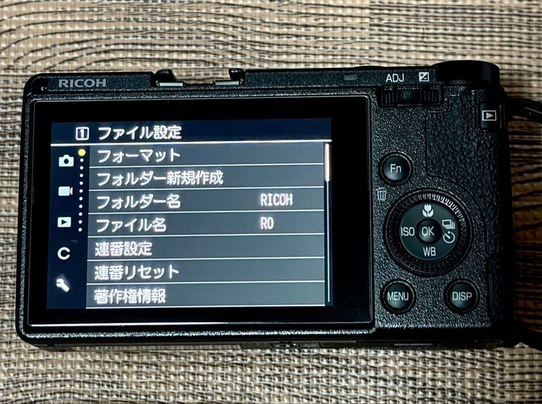 RICOH GR 3 X 保護フィルター、予備バッテリー、自動開閉キャップ付