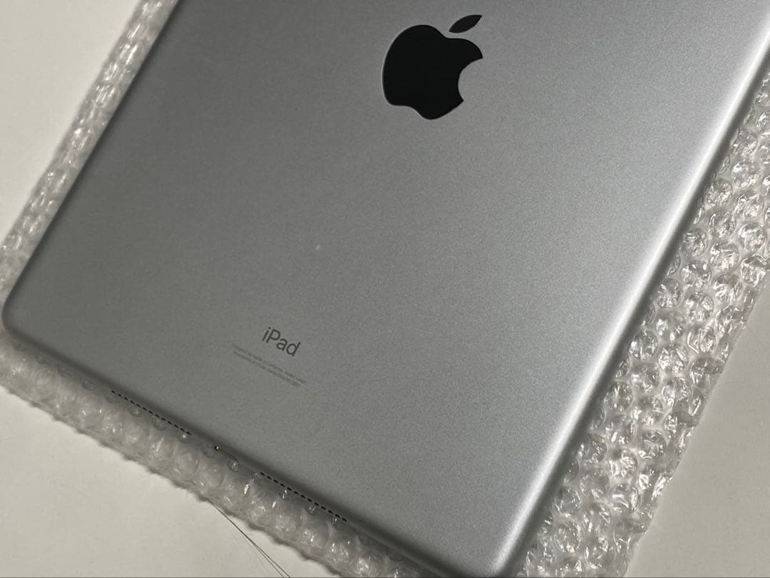 中古♪iPad 第9世代 Wi-Fiモデル シルバー