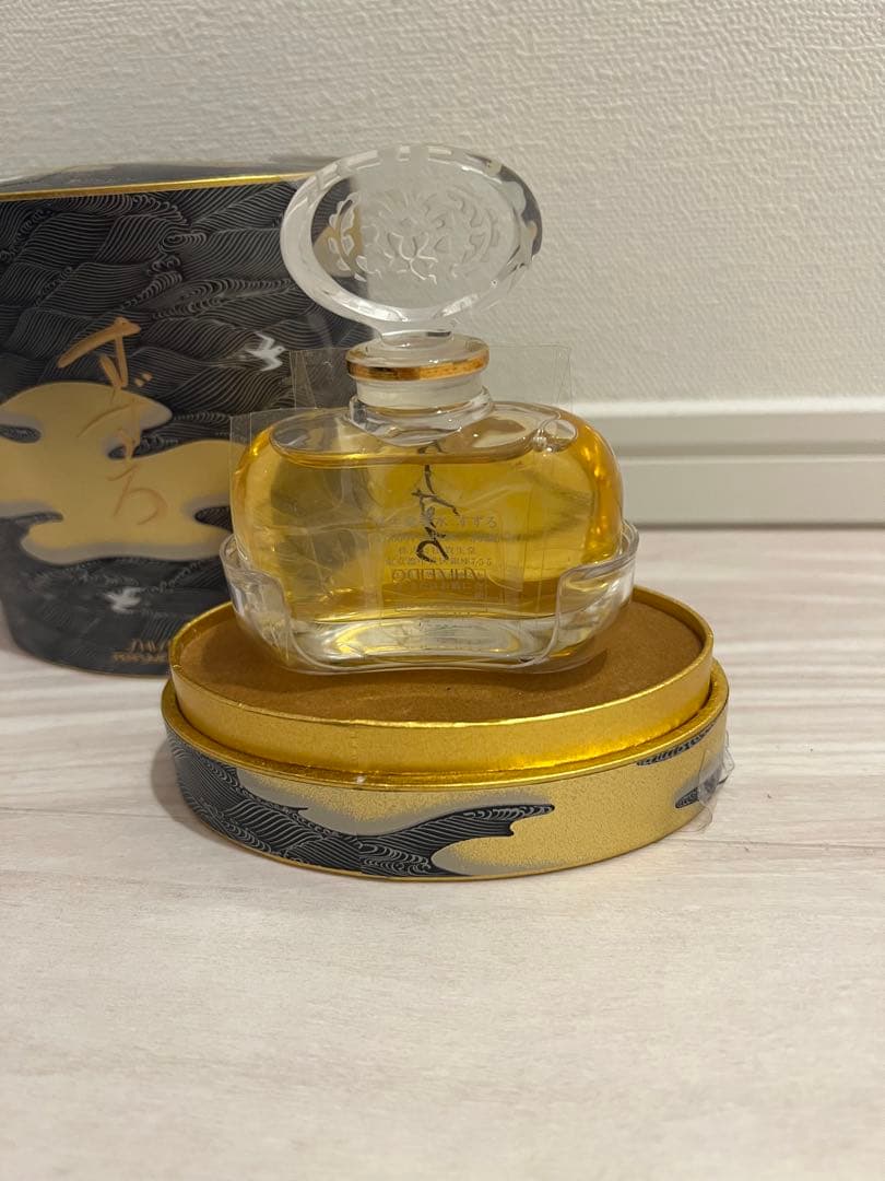 資生堂すずろ 香水 30ml