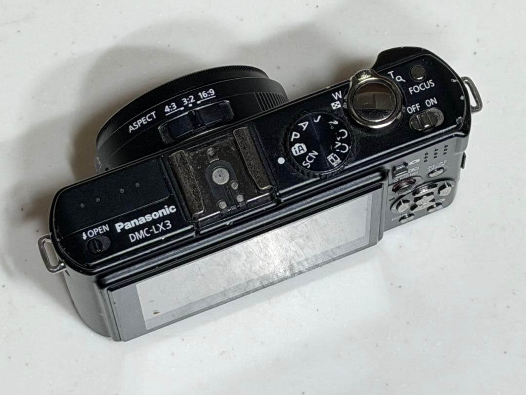 LUMIX DMC-LX3【防湿庫保管】革ケース・ワイコン予備バッテリー付
