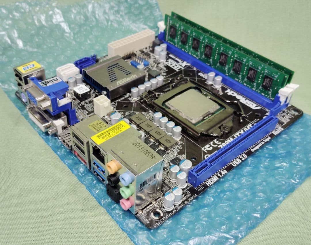 ITX ASRock Z68-ITX Core i7 LGA1155 マザー