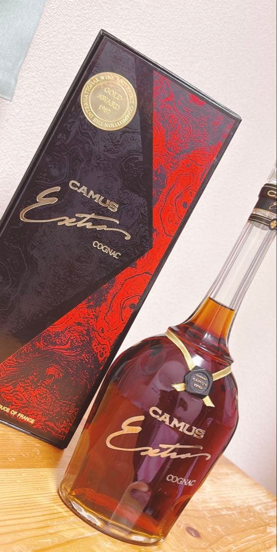 【状態良好・美品】CAMUS EXTRA COGNAC ロングネック 古酒